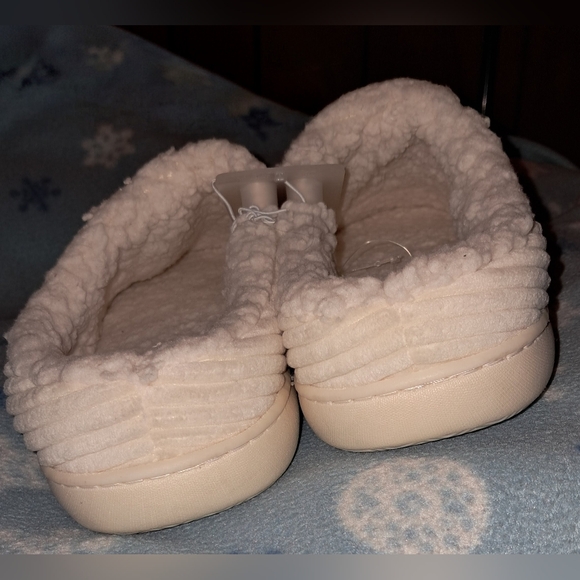 WILD FABLE SLIPPERS Sz XL (11-12) - Picture 5 of 15